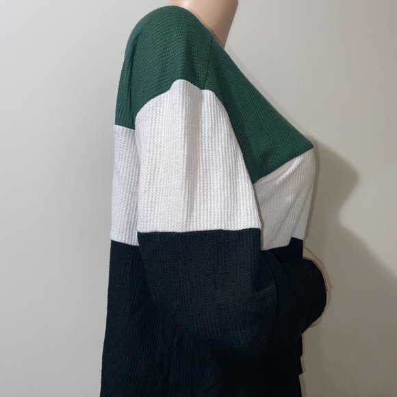 HOLLISTER CALIFRONIA WHITE & GREEN WAFFLE KNIT TOP - XS - Picture 9 of 10